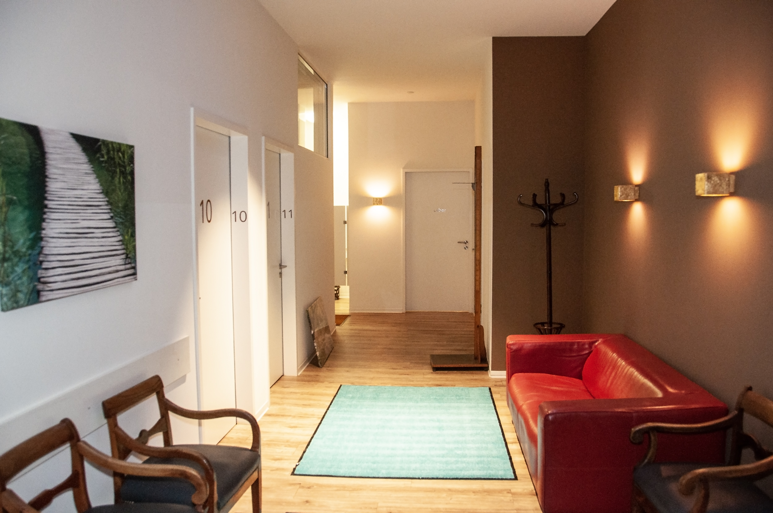 Gemeinschaftspraxis Nortorf – die Hausärzte im Teldecpark. Weg zu den Untersuchungsräumen